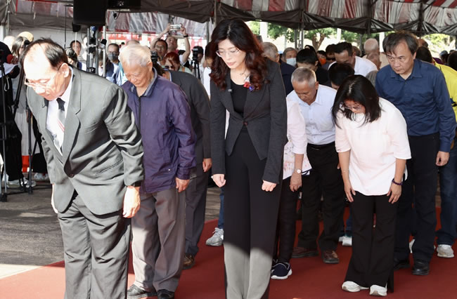 郑丽文秋祭（一元一分红中麻将群）生波 侯汉廷：民进党才帮共谍平反