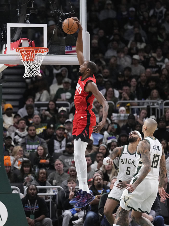 NBA／字母哥软手2罚落空 杜兰特率火箭逆转（一元一分红中麻将群）公鹿