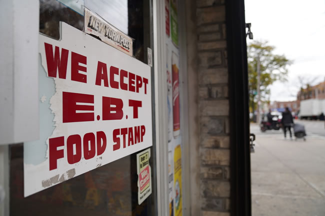 最高法院裁（一元一分麻将群）决 暂缓拨发粮食券资金