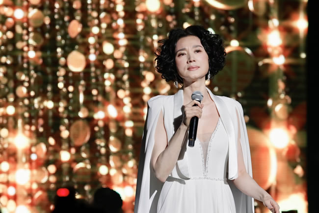 坣娜、颜正国都因肺(一元一分红中麻将群)腺癌病逝 医师揭最佳检查方式