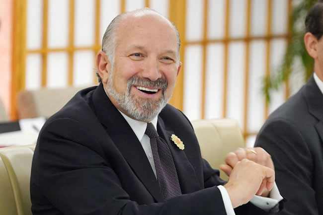 美参议员致函川普政府 请求协助大马打击美晶片走私（一元一分红中麻将群）至中国