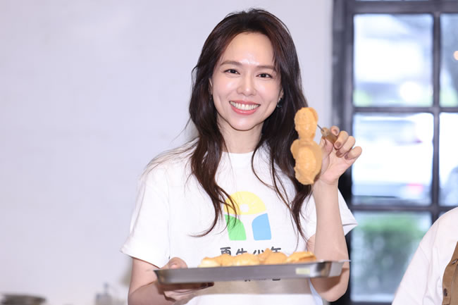 台女星夏于乔结婚6年怀孕了 晒「马宝」超音波：年末最大奖