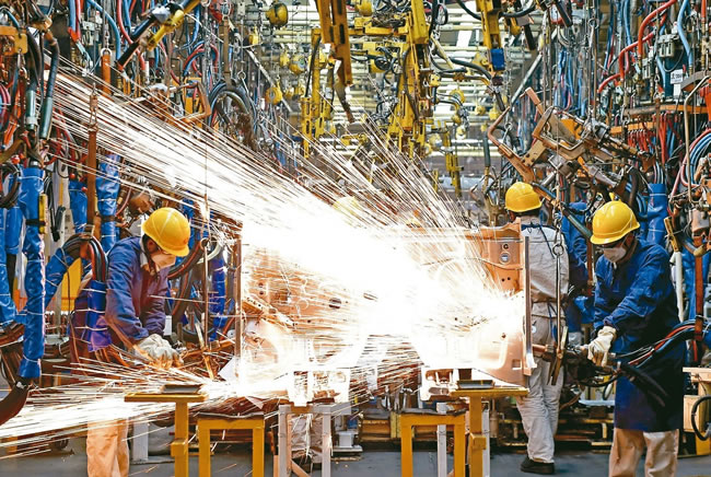美关税冲击…台日韩製造业景气冷飕飕 东南亚相对亮眼