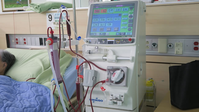 影／洗肾者皮肤奇痒、全身骨头痠痛 副甲状腺激素竟超标15倍
